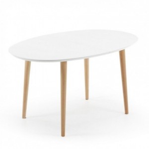 Mesa de comedor extensible de diseño nórdico OQUI sobre dm lacado blanco y pies de madera 140/220x90 cm